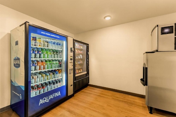 LivAway Suites Salt Lake City- Draper image 8