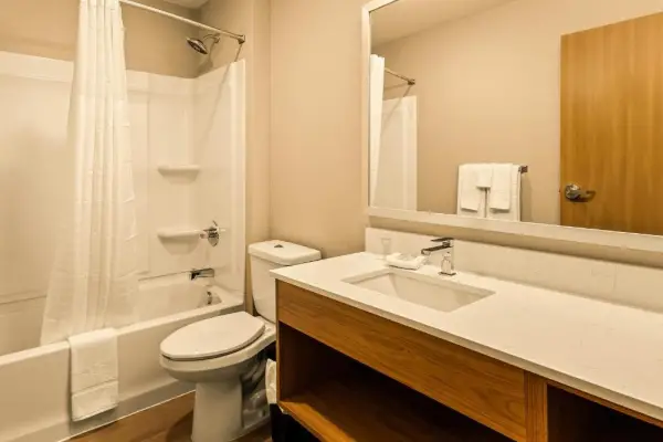 LivAway Suites Salt Lake City- Draper 9